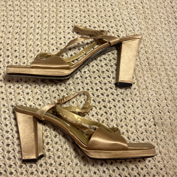 Caparros Heels - Picture 2 of 5